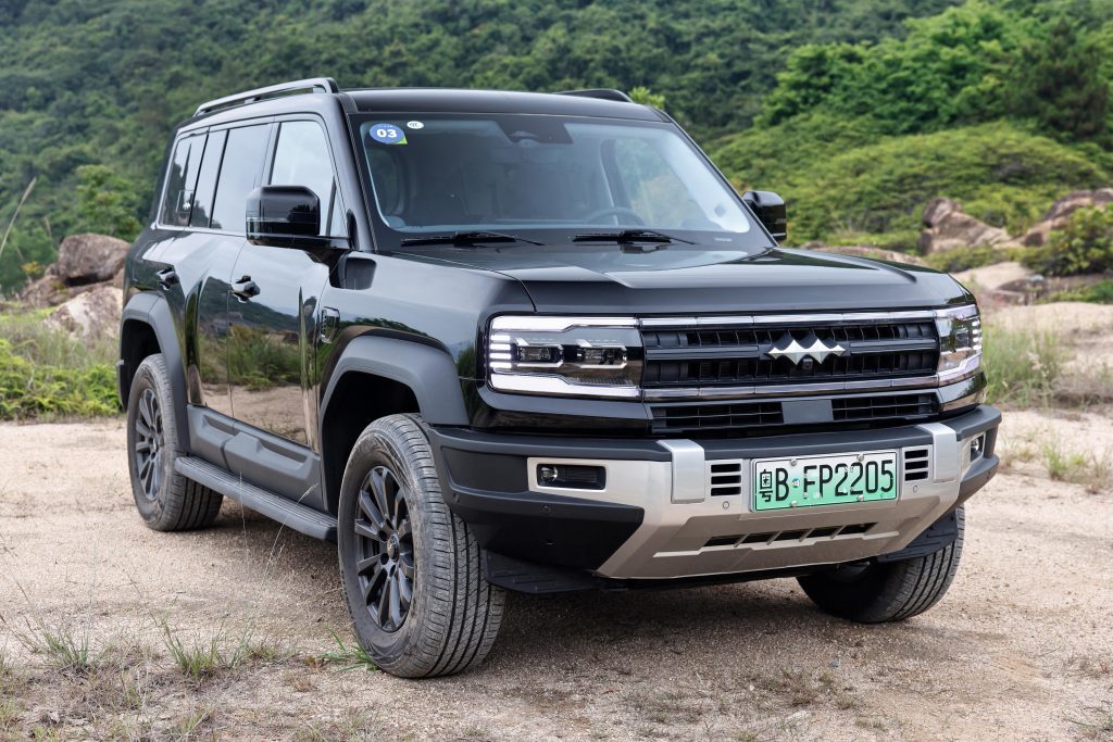 BYD's Denza B5 Aims for Europe's Premium SUV Segment